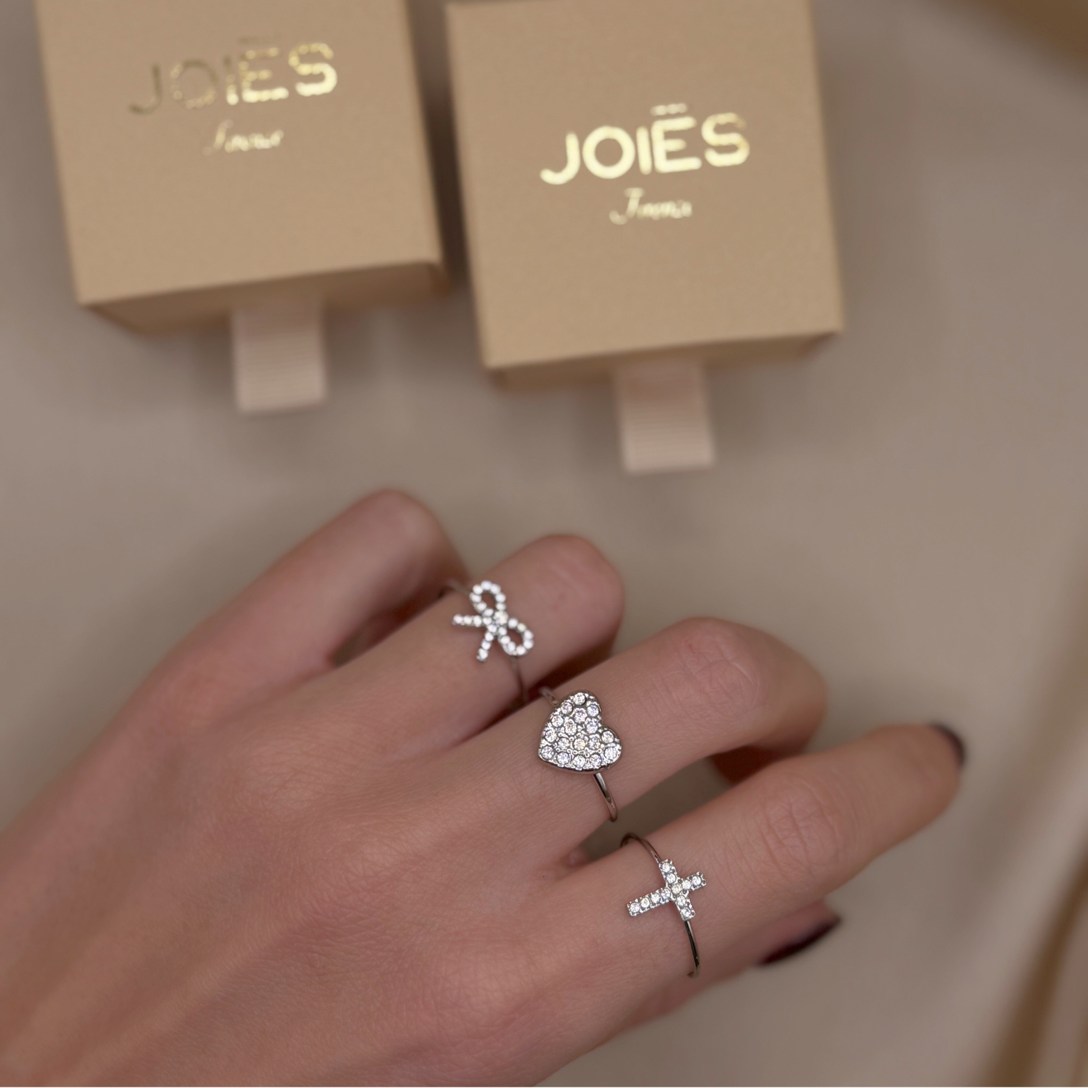 Anello Mignon