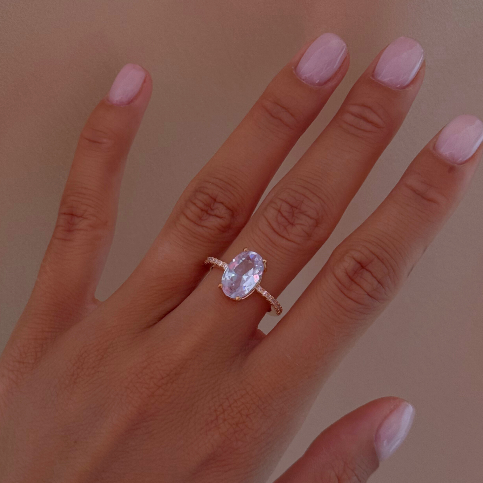 Anello Hailey